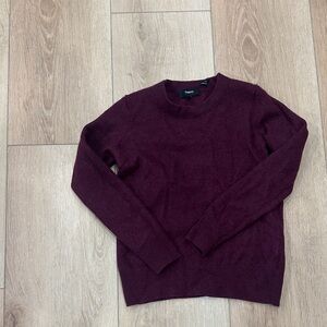 Theory women’s 100% cashmere Sweater - fits like xs